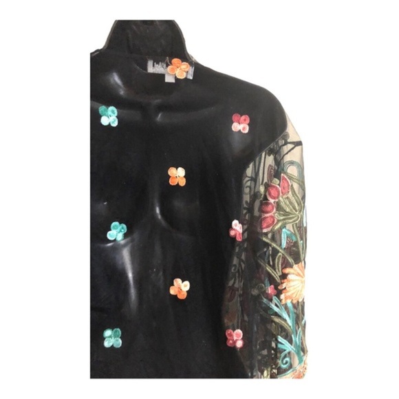 Stunning black floral embroidered mesh sheer fringed kimono shawl topper size L - Picture 10 of 17